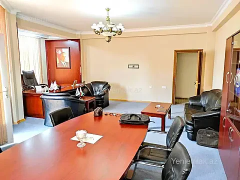Satılır 4 otaqlı yeni tikili 180 m²