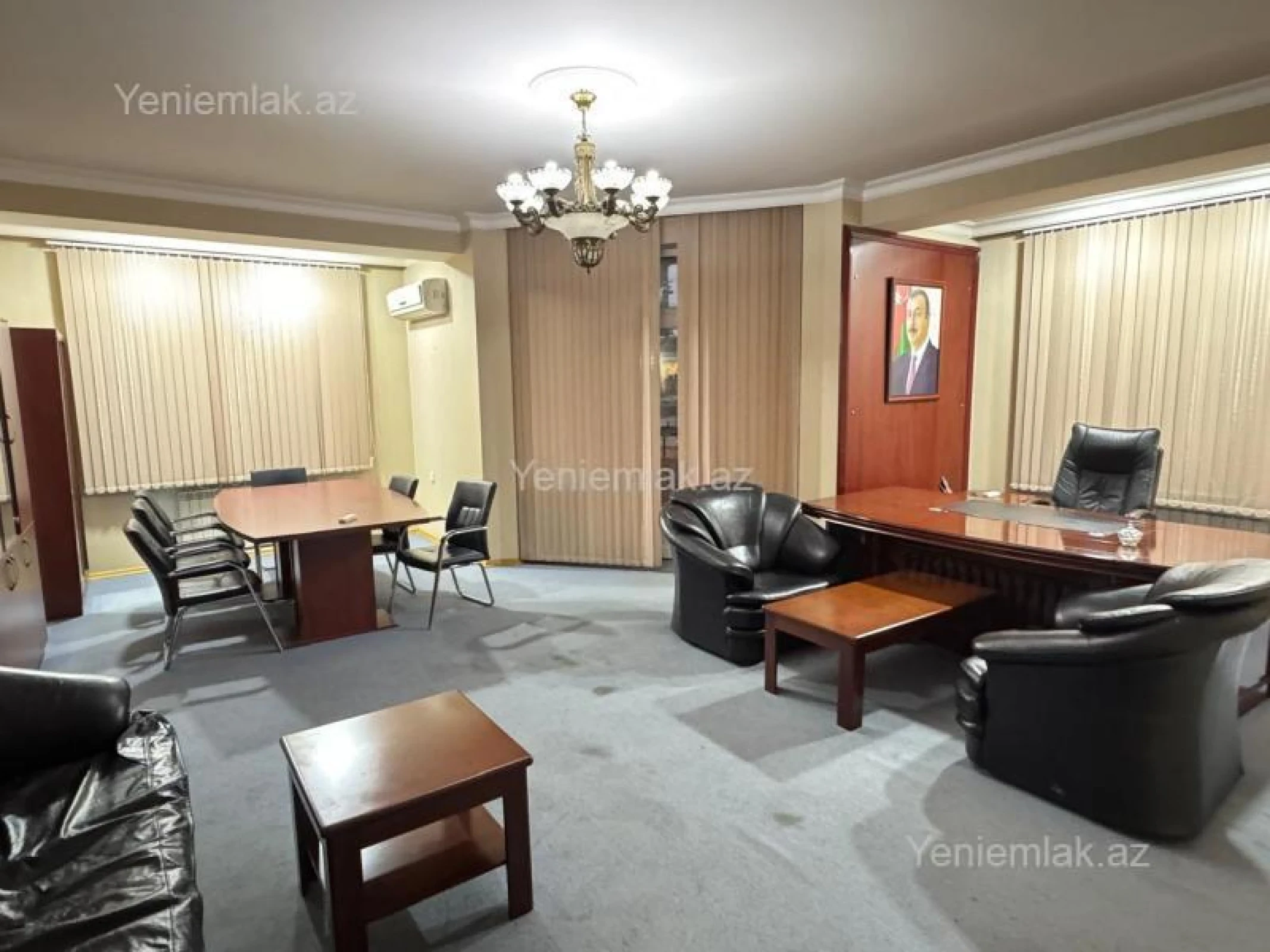 Satılır 4 otaqlı yeni tikili 180 m²