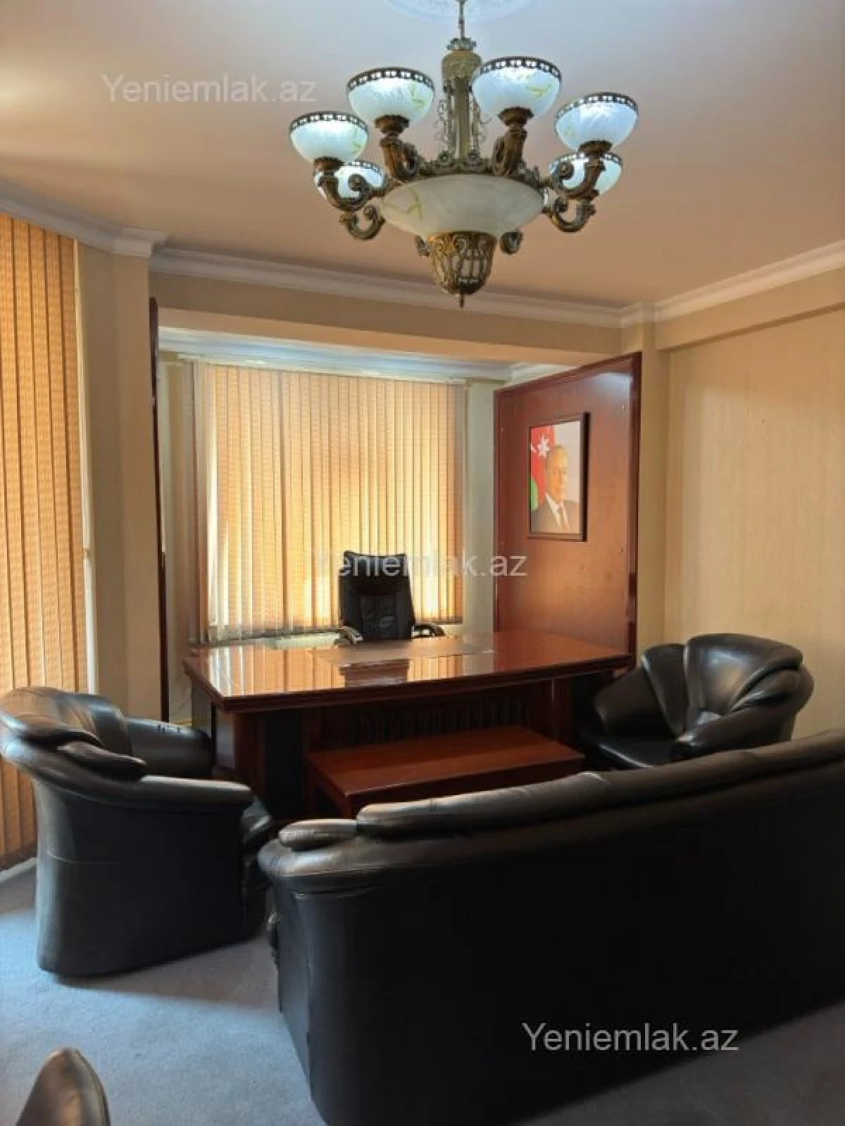 Satılır 4 otaqlı yeni tikili 180 m²