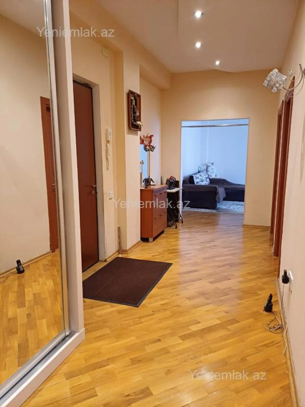 Satılır 3 otaqlı yeni tikili 92 m²