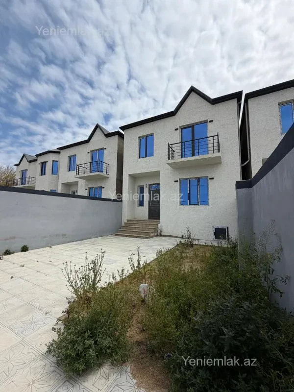Satılır 4 otaqlı həyət evi 165 m²