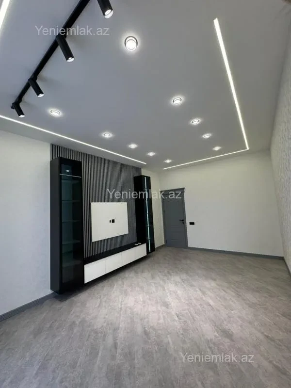 Satılır 2 otaqlı yeni tikili 65 m²