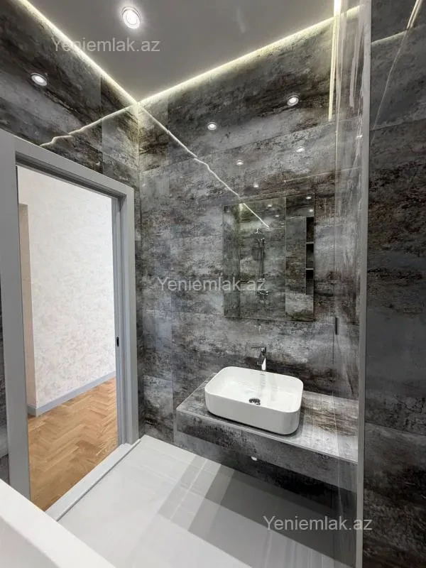 Satılır 4 otaqlı yeni tikili 117 m²