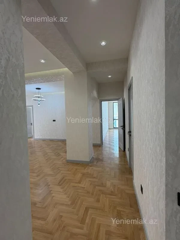 Satılır 4 otaqlı yeni tikili 117 m²
