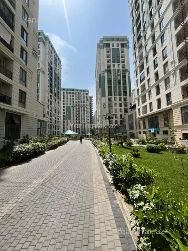 Satılır 4 otaqlı yeni tikili 117 m²