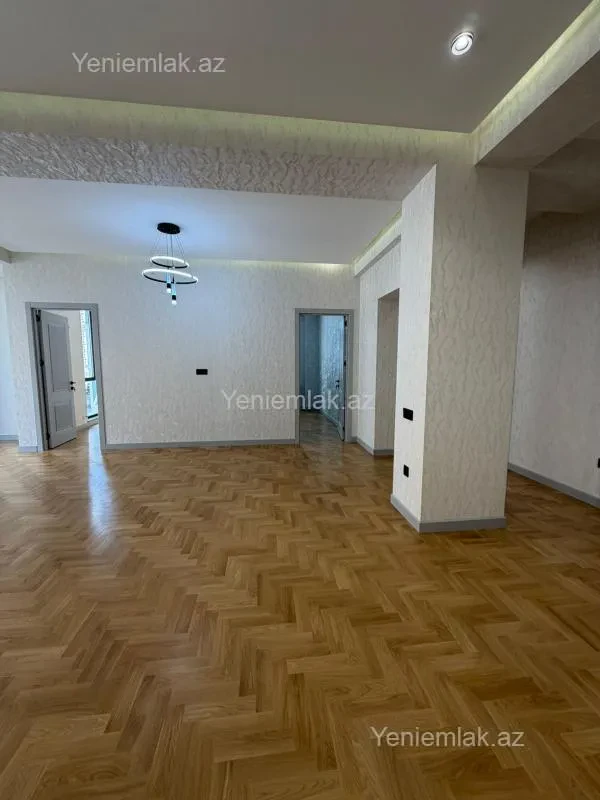 Satılır 4 otaqlı yeni tikili 117 m²