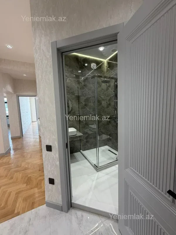 Satılır 4 otaqlı yeni tikili 117 m²