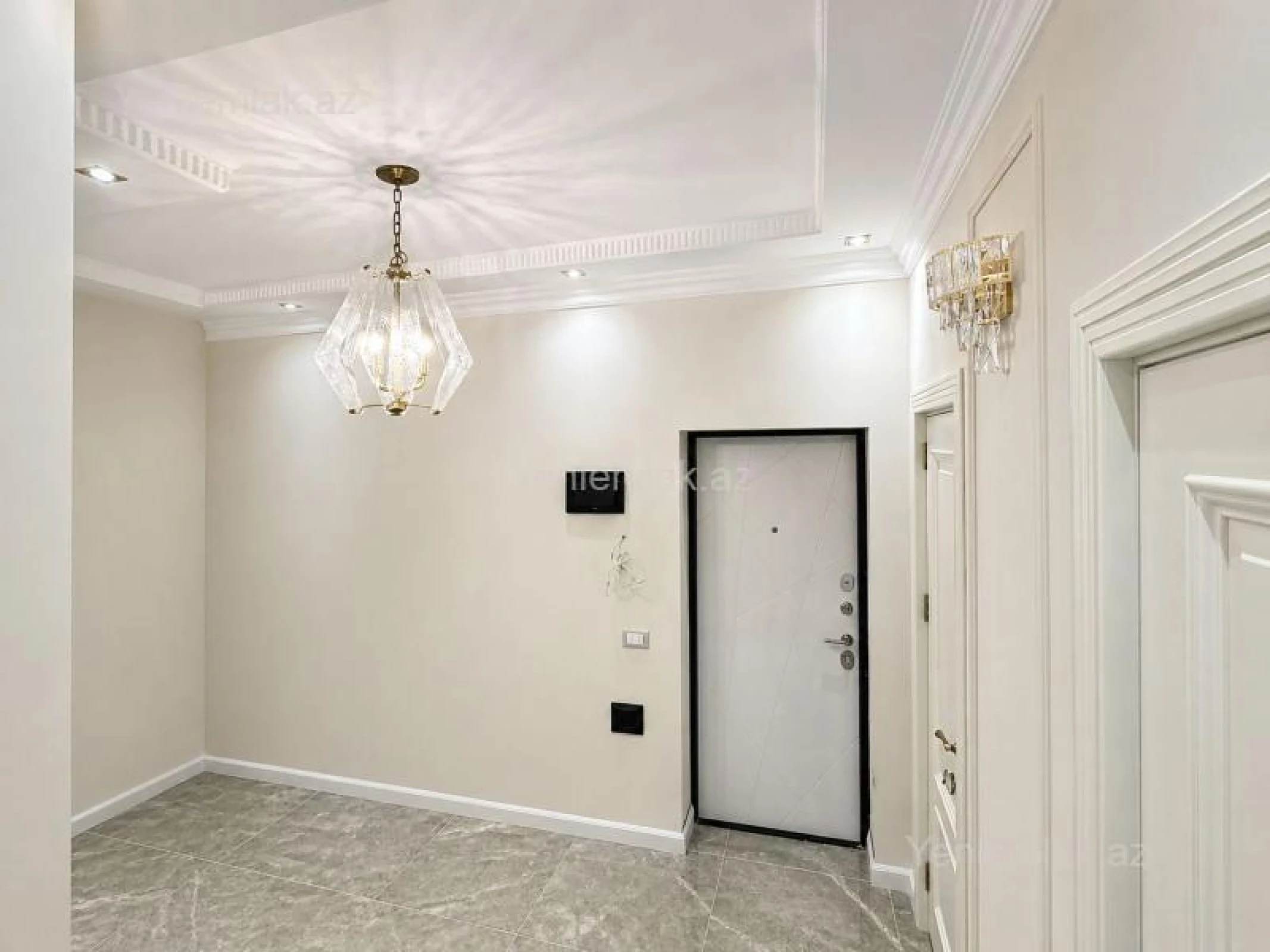 Satılır 2 otaqlı yeni tikili 65 m²