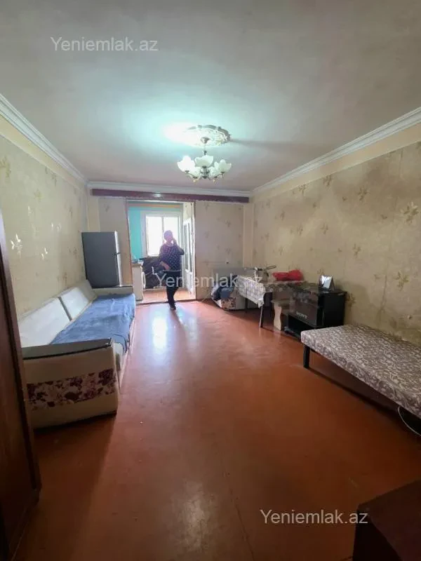 Satılır 1 otaqlı köhnə tikili 21 m²