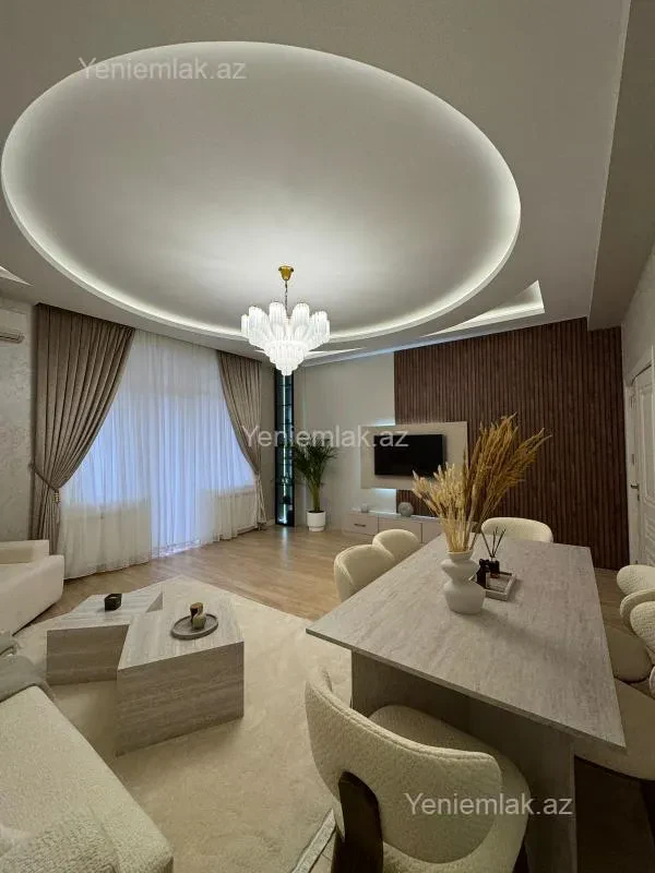 Satılır 2 otaqlı yeni tikili 100 m²
