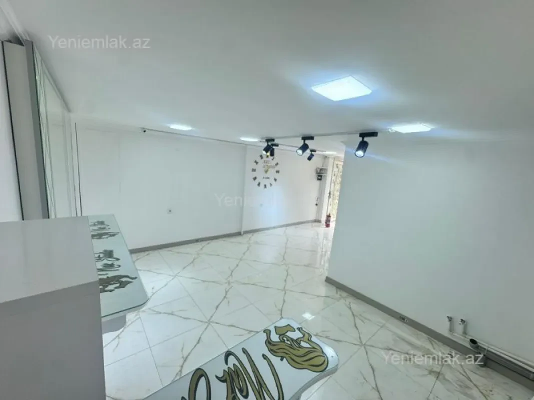 Satılır 4 otaqlı obyekt 65 m²