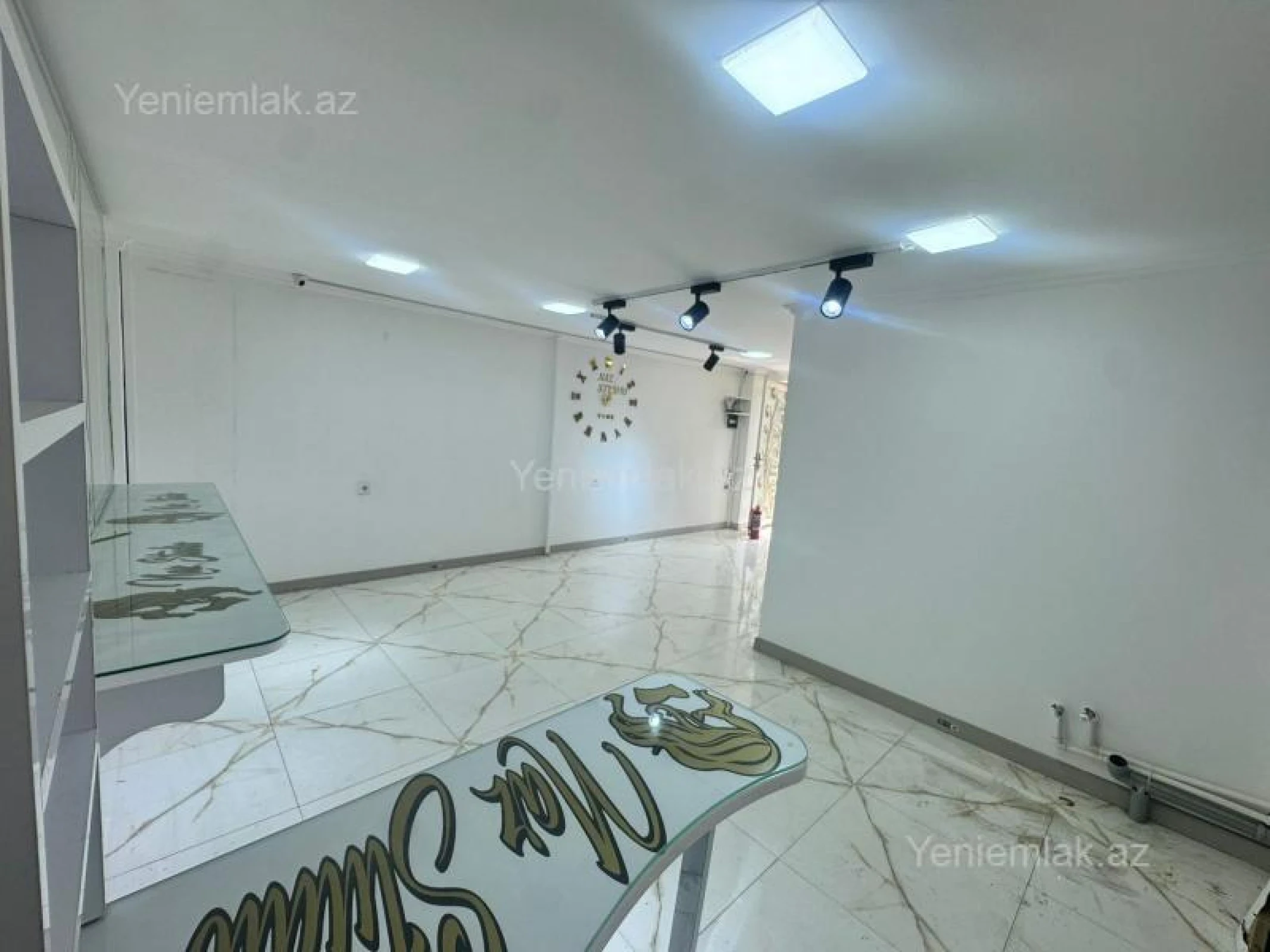 Satılır 4 otaqlı obyekt 65 m²