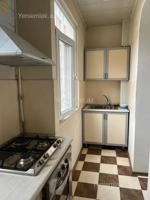 Satılır 4 otaqlı yeni tikili 100 m²