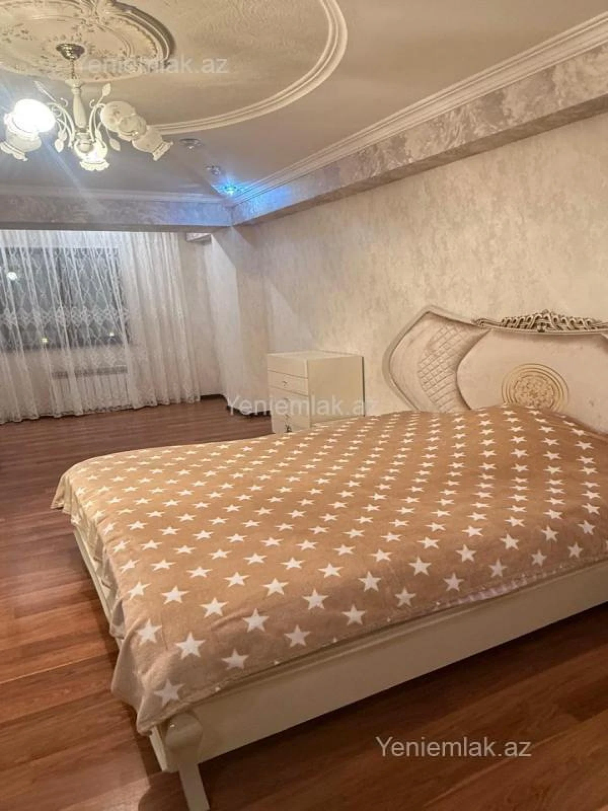 Satılır 3 otaqlı yeni tikili 140 m²