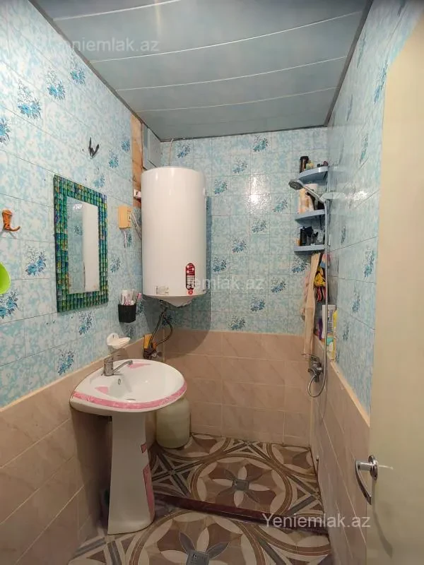 Satılır 3 otaqlı köhnə tikili 85 m²
