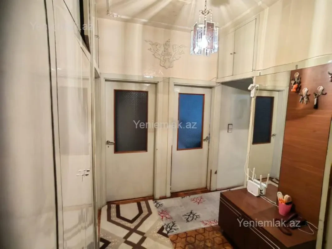 Satılır 3 otaqlı köhnə tikili 85 m²