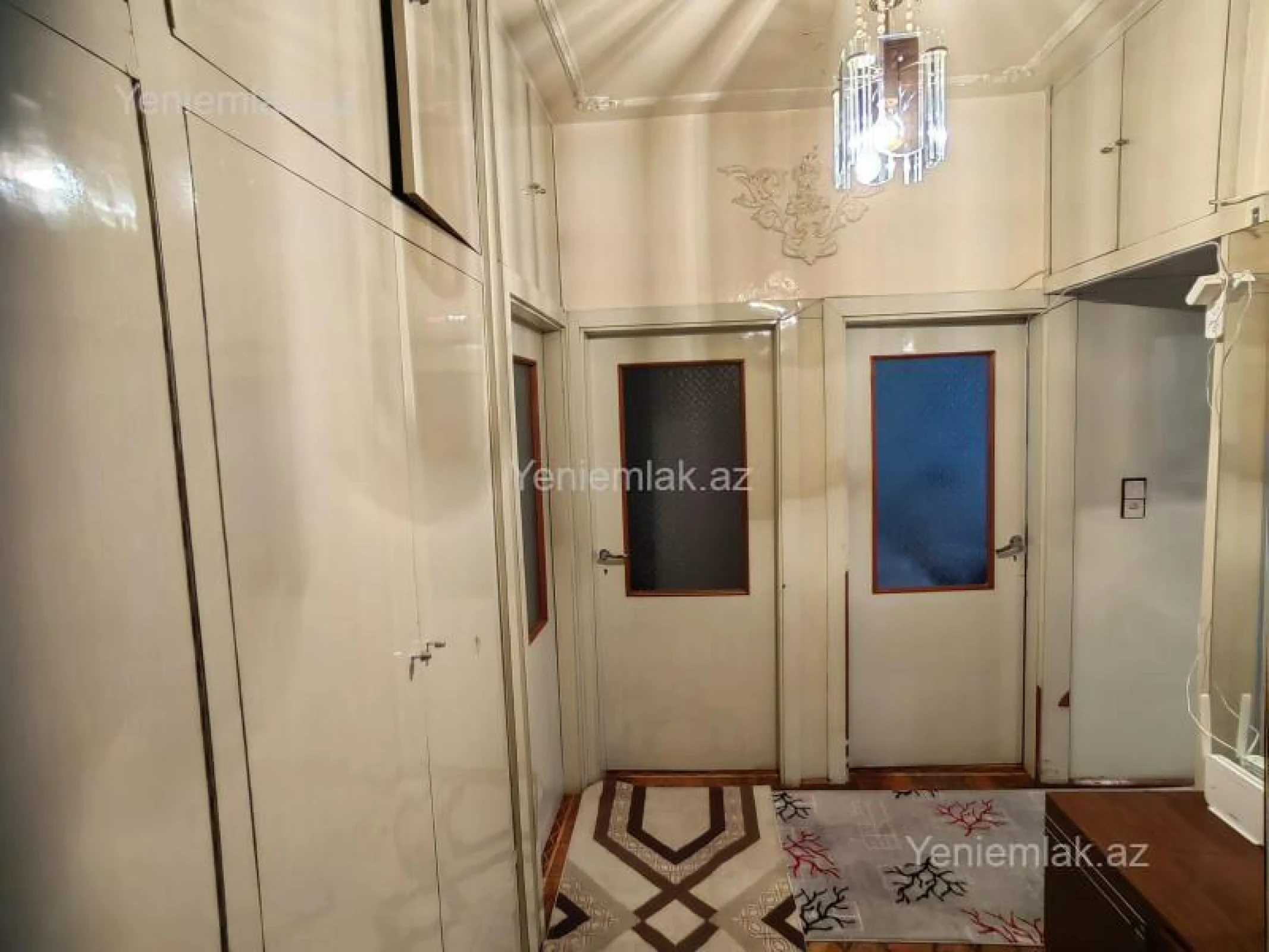 Satılır 3 otaqlı köhnə tikili 85 m²