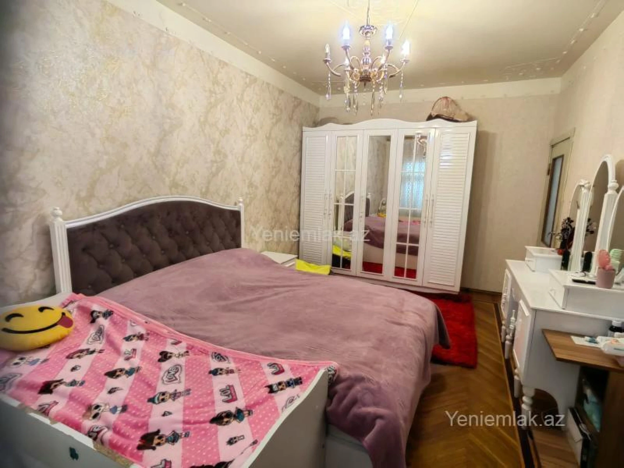 Satılır 3 otaqlı köhnə tikili 85 m²