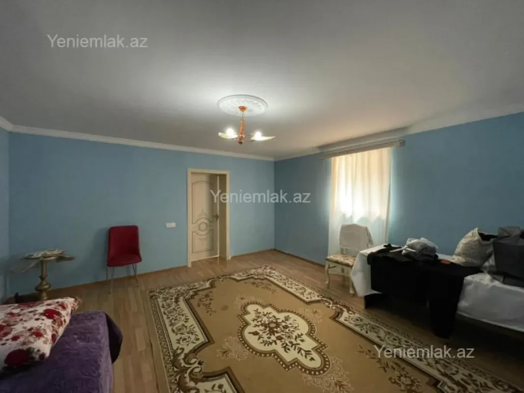 Satılır 7 otaqlı həyət evi 355 m²