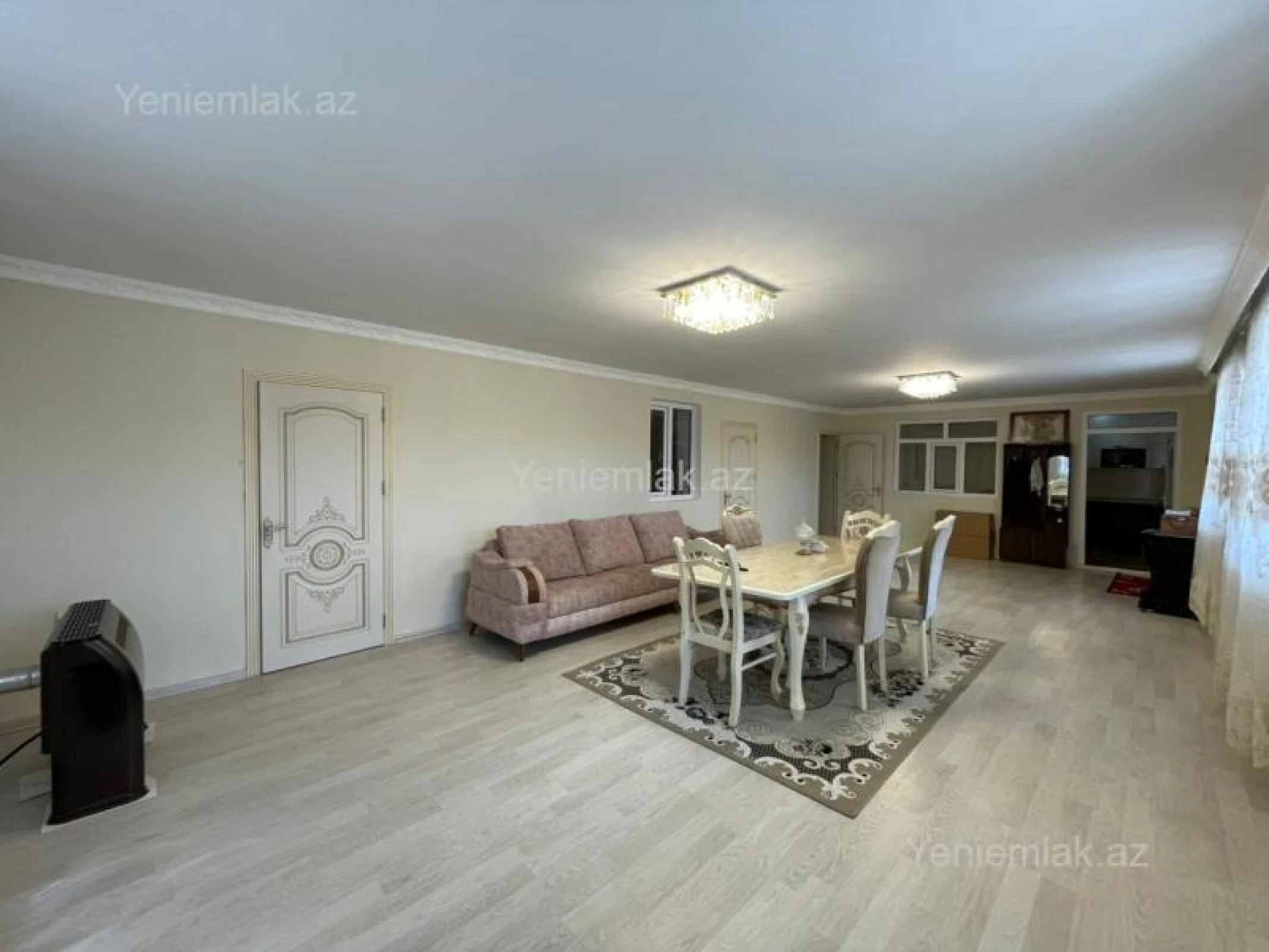 Satılır 7 otaqlı həyət evi 355 m²