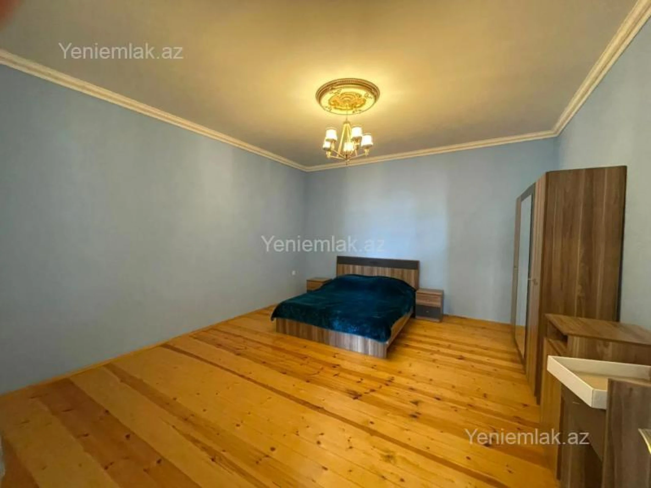 Satılır 7 otaqlı həyət evi 355 m²