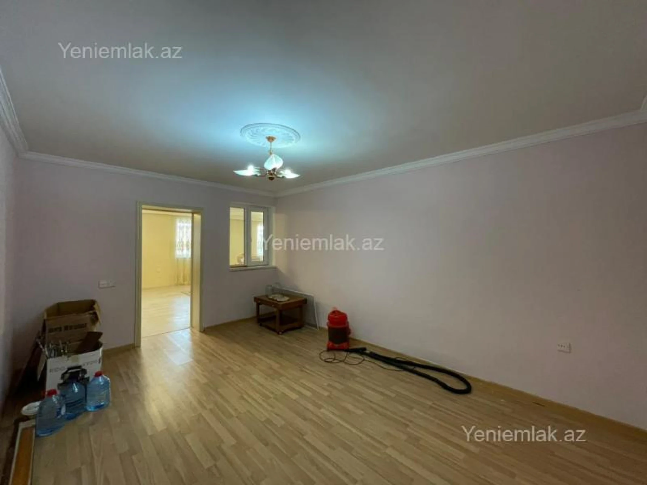 Satılır 7 otaqlı həyət evi 355 m²