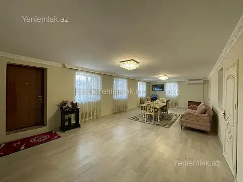Satılır 7 otaqlı həyət evi 355 m²