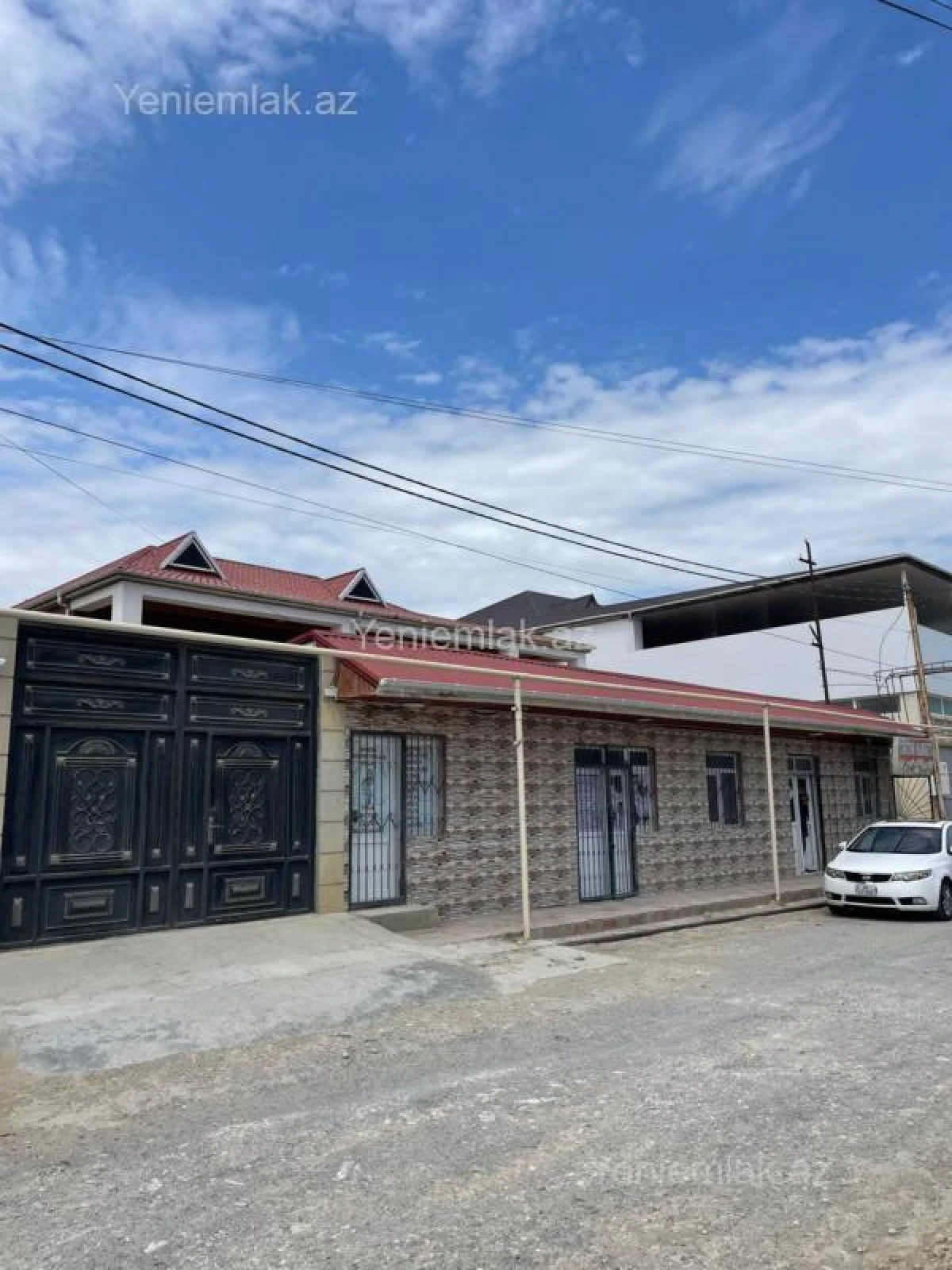 Satılır 7 otaqlı həyət evi 355 m²