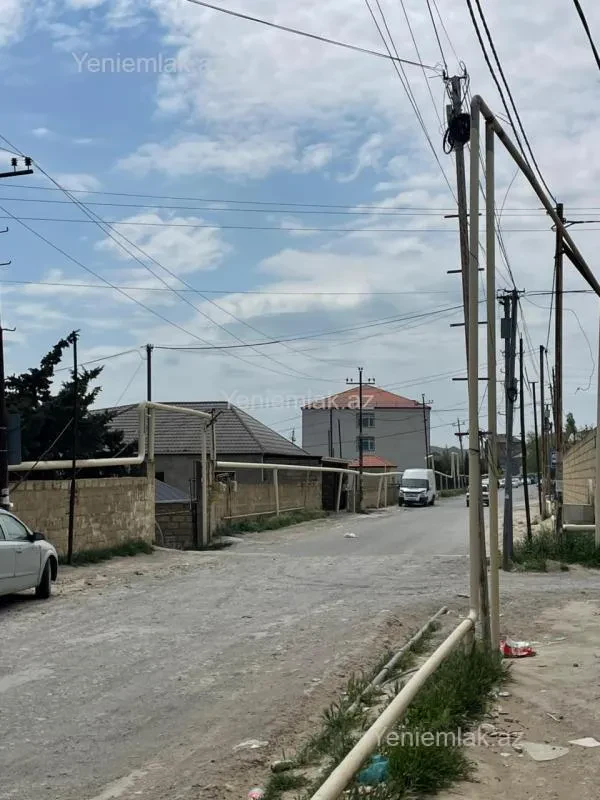 Satılır 7 otaqlı həyət evi 355 m²