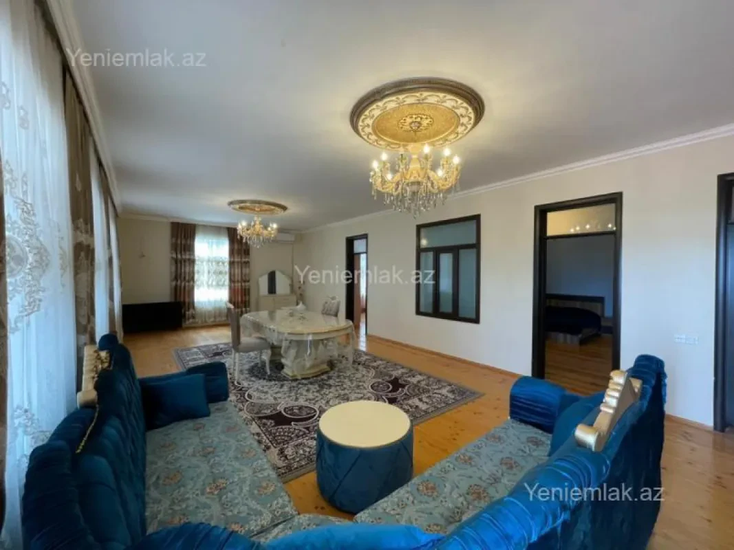 Satılır 7 otaqlı həyət evi 355 m²
