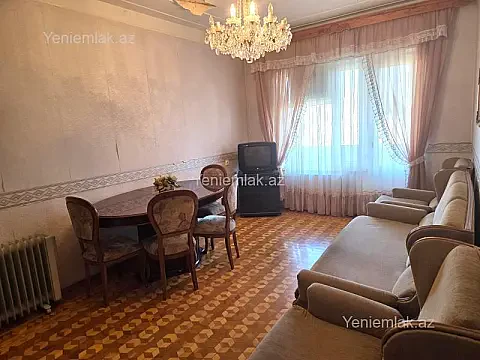 Satılır 4 otaqlı köhnə tikili 110 m² — Bakı, Binəqədi 4 otaq 110.00 m²