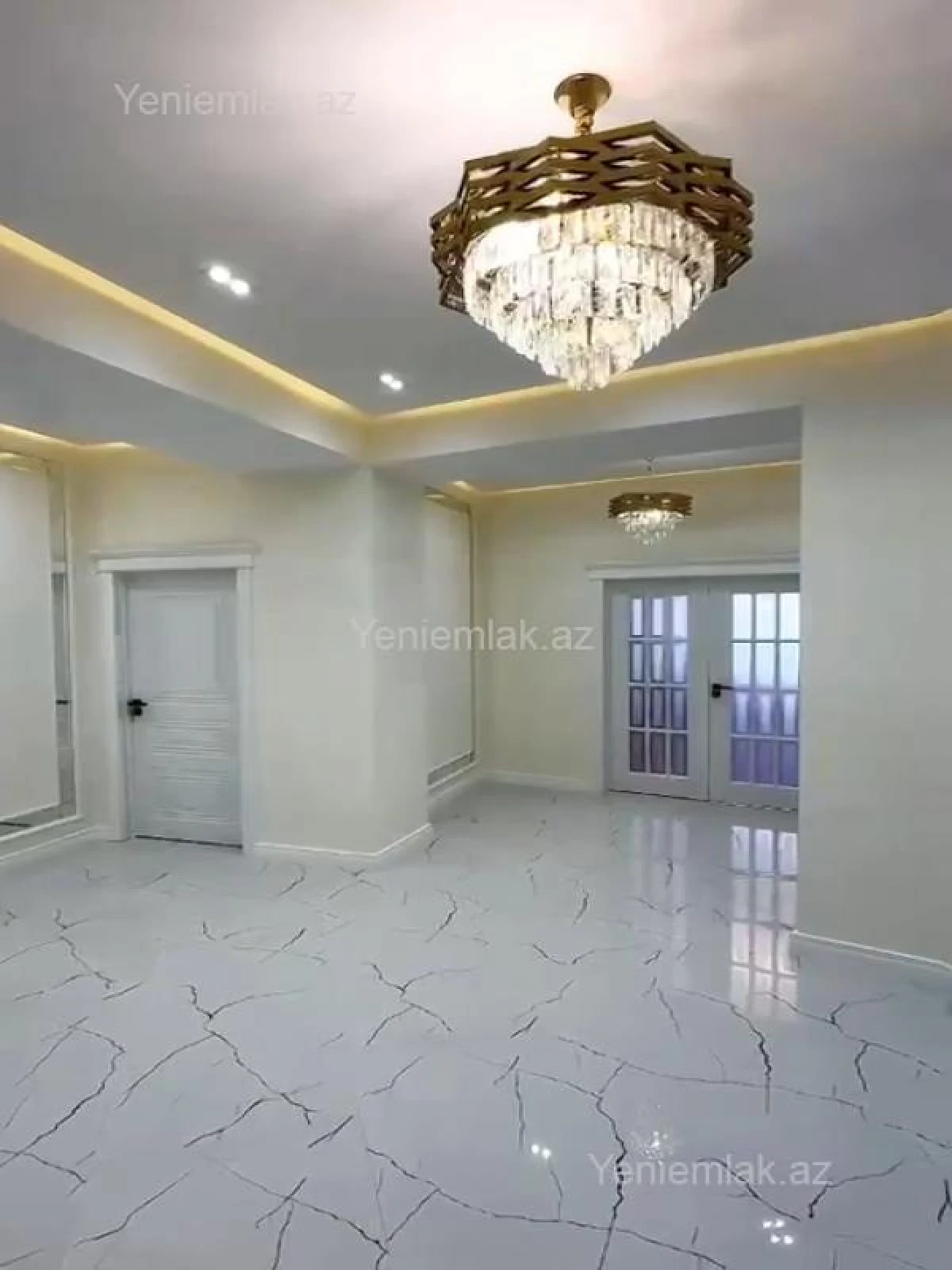 Satılır 3 otaqlı yeni tikili 120 m²