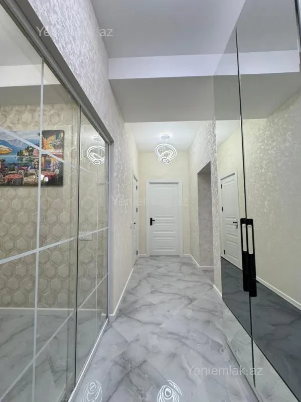Satılır 2 otaqlı yeni tikili 70 m²