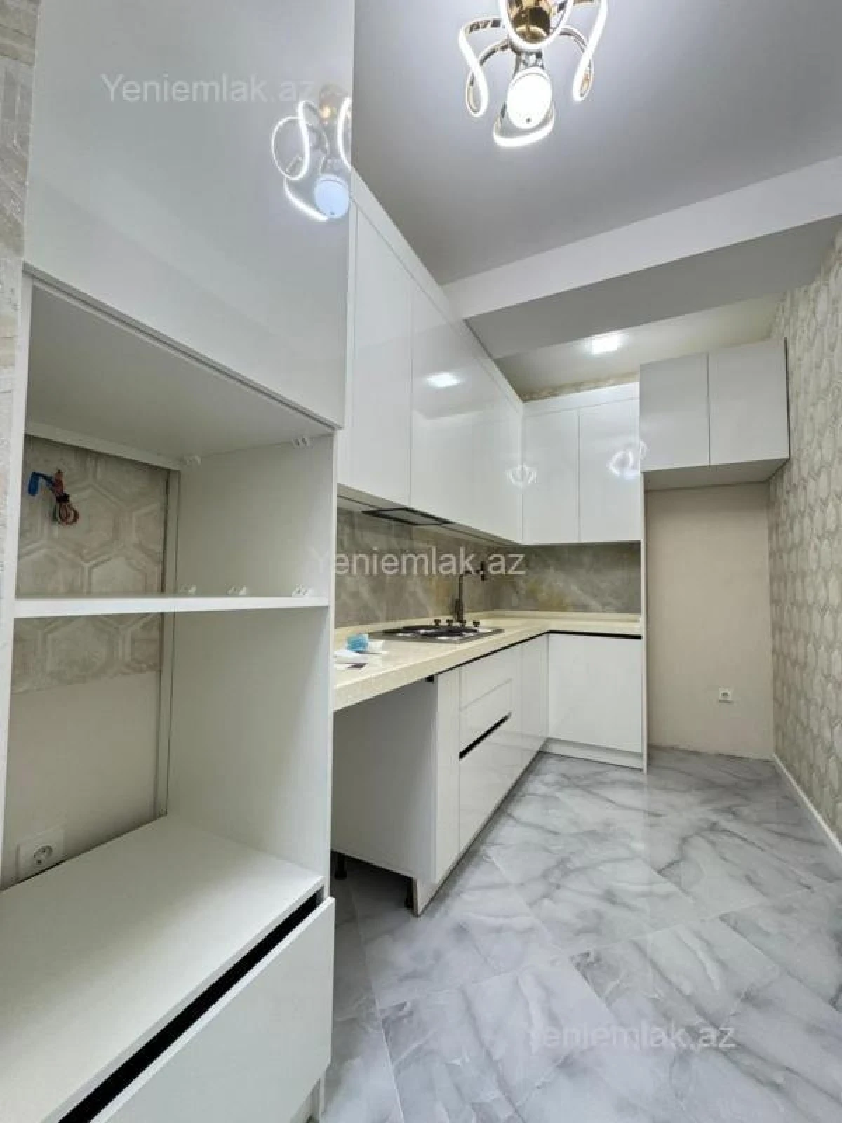 Satılır 2 otaqlı yeni tikili 70 m²