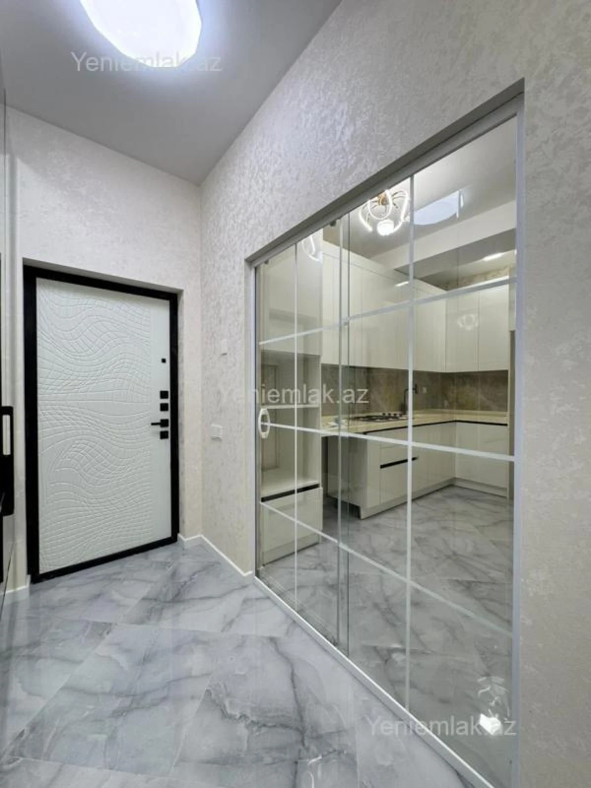 Satılır 2 otaqlı yeni tikili 70 m²