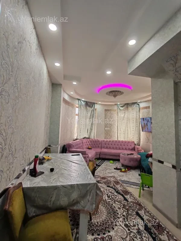 Satılır 2 otaqlı yeni tikili 72 m²