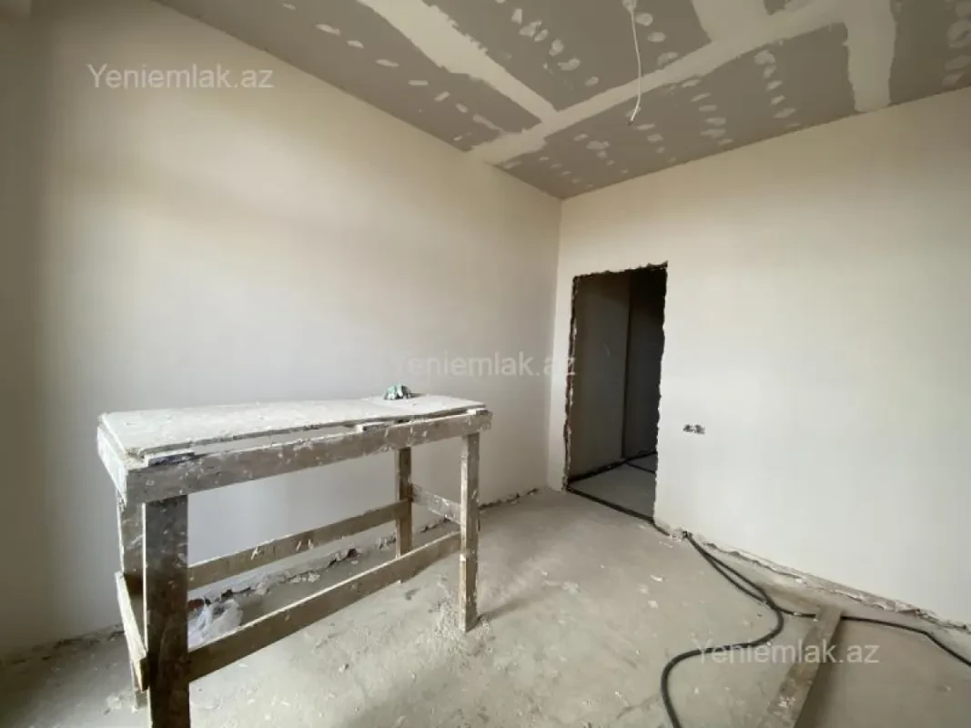 Satılır 3 otaqlı yeni tikili 90 m²