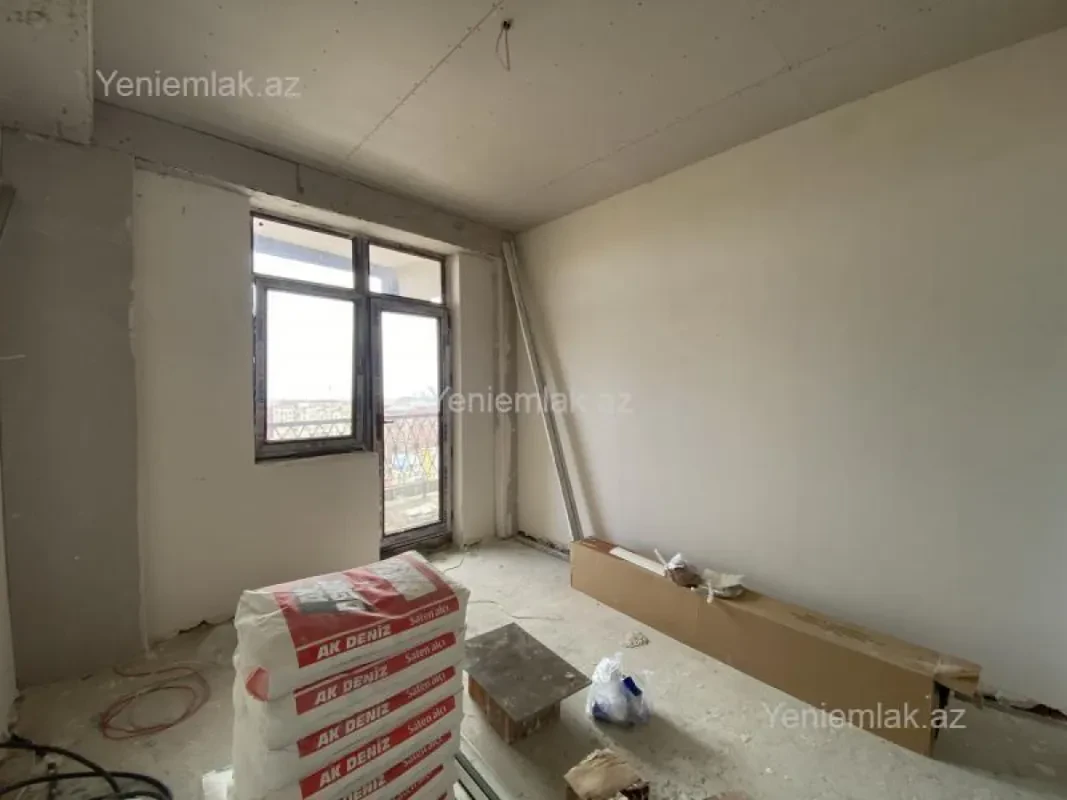 Satılır 3 otaqlı yeni tikili 90 m²