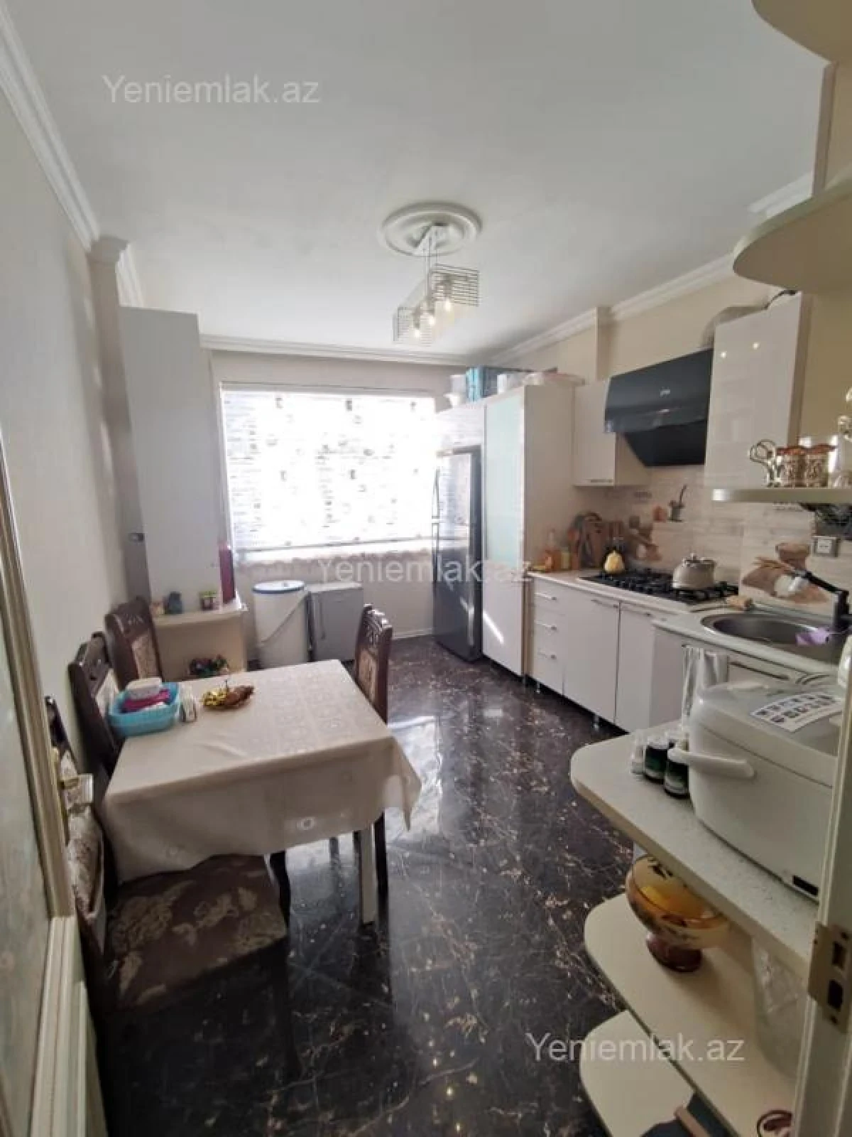 Satılır 3 otaqlı yeni tikili 100 m²