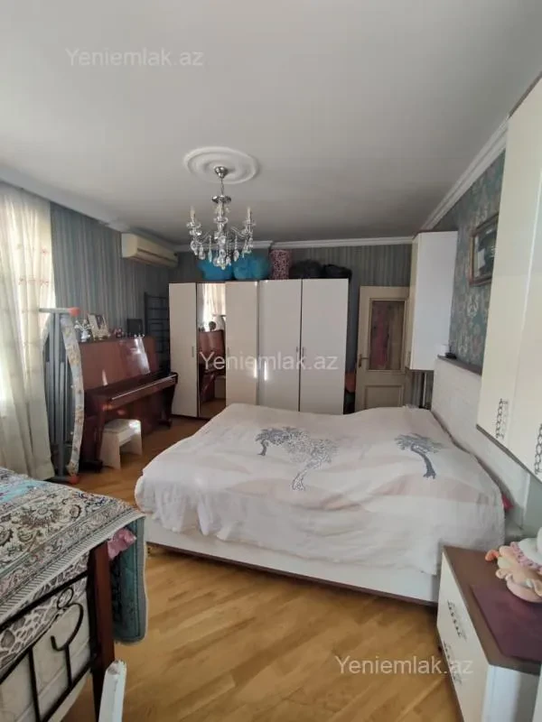 Satılır 3 otaqlı yeni tikili 100 m²