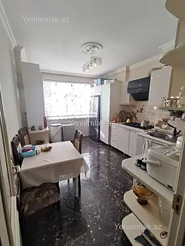 Satılır 3 otaqlı yeni tikili 100 m²