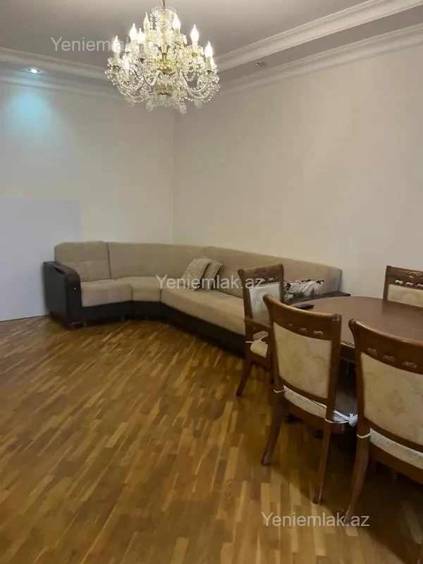 Satılır 3 otaqlı yeni tikili 100 m²