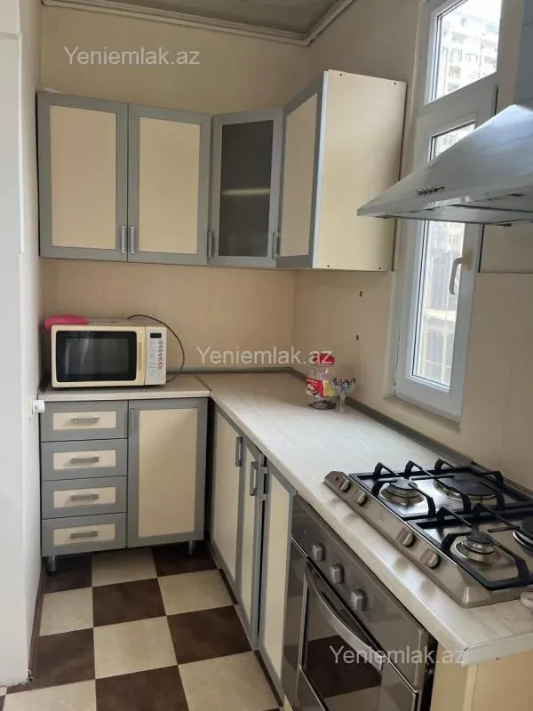 Satılır 3 otaqlı yeni tikili 100 m²