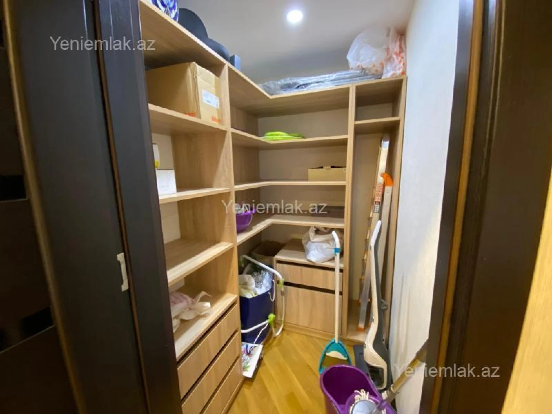 Satılır 3 otaqlı yeni tikili 150 m²