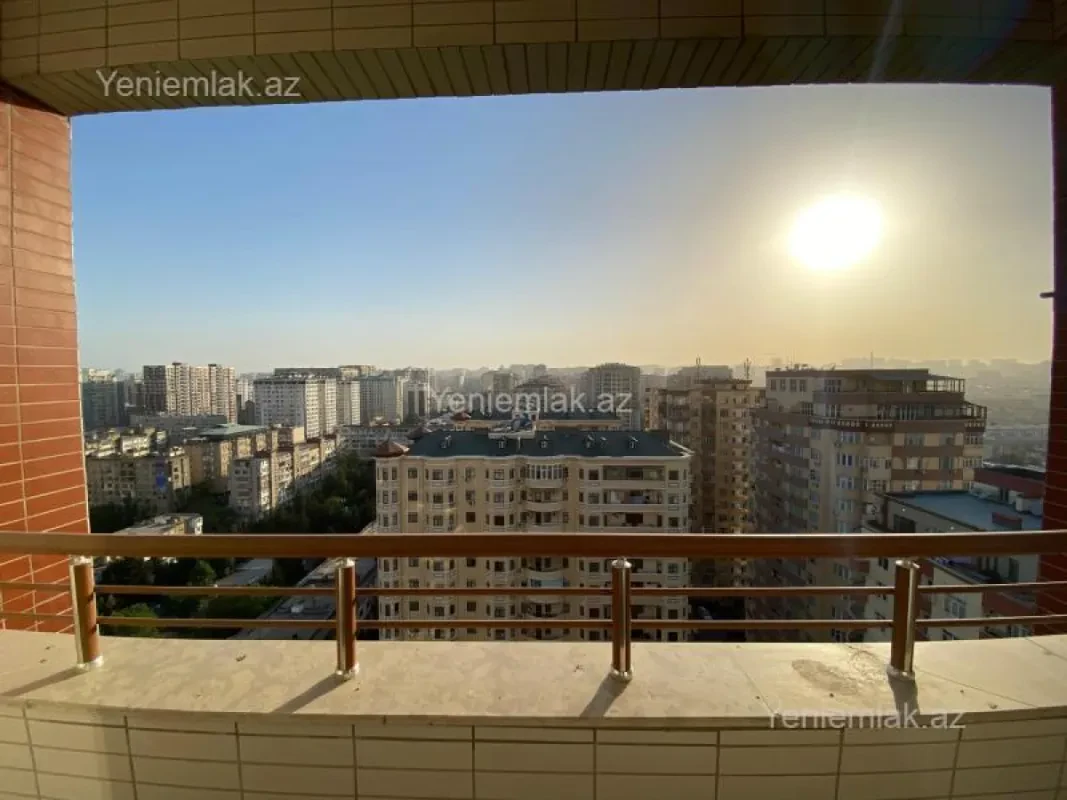 Satılır 3 otaqlı yeni tikili 150 m²