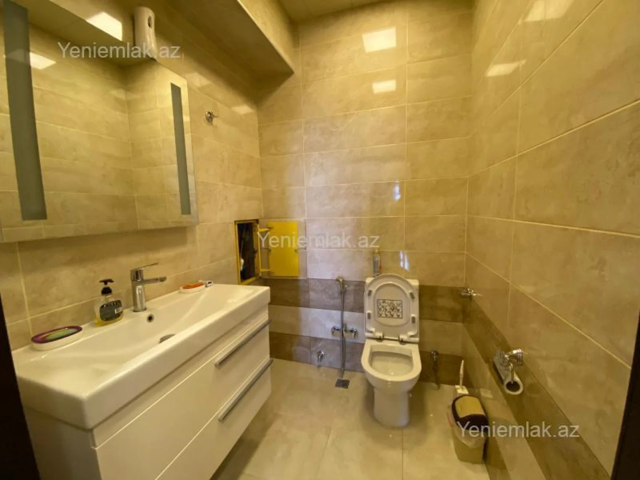 Satılır 3 otaqlı yeni tikili 150 m²