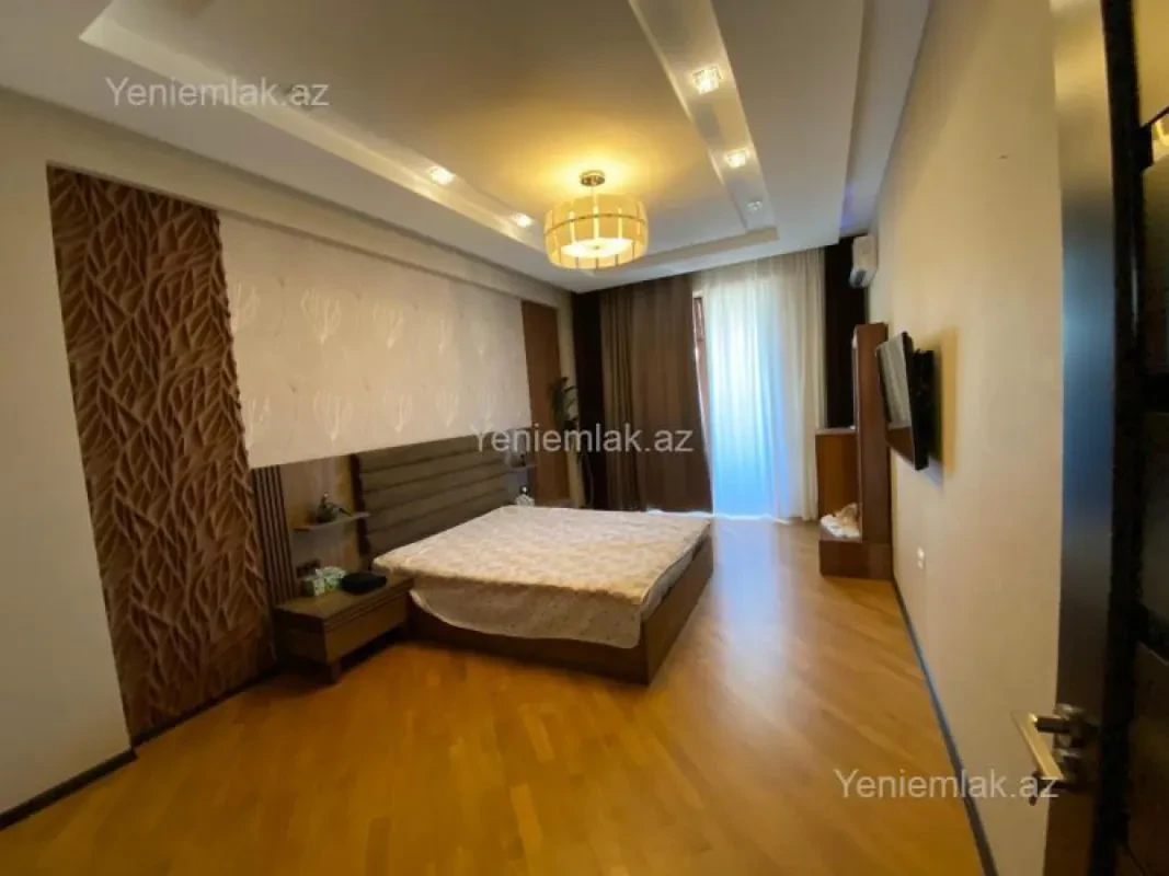 Satılır 3 otaqlı yeni tikili 150 m²