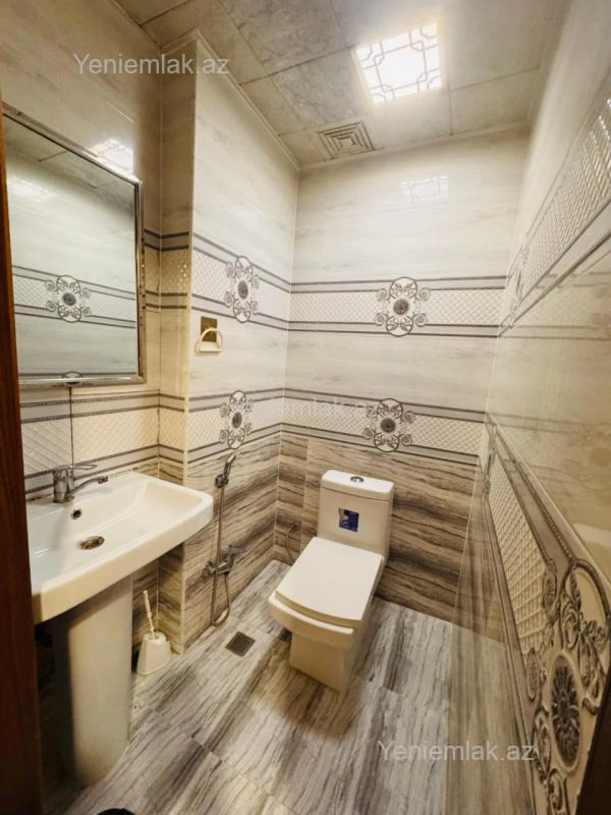 Satılır 4 otaqlı yeni tikili 136 m²