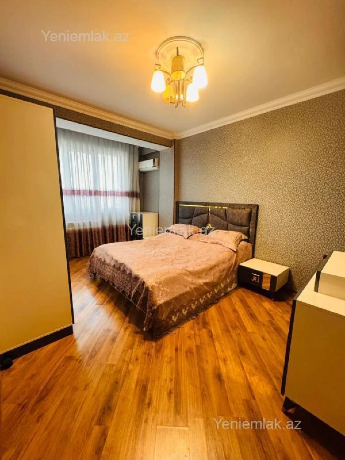 Satılır 4 otaqlı yeni tikili 136 m²
