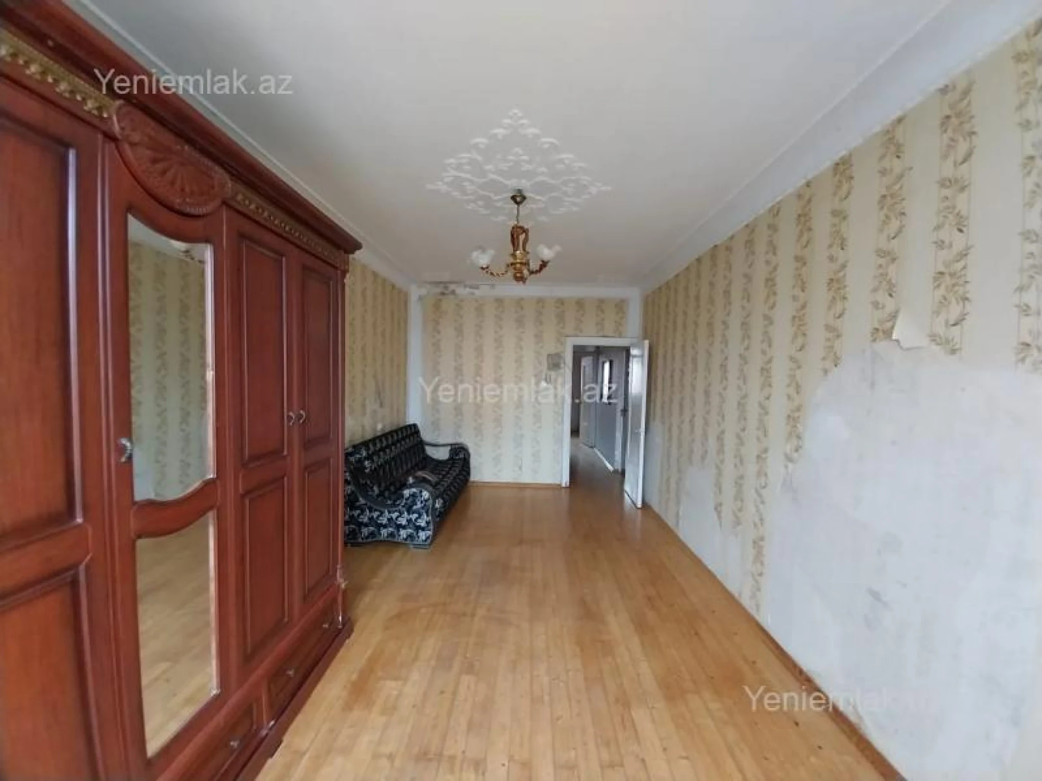 Satılır 1 otaqlı köhnə tikili 40 m²
